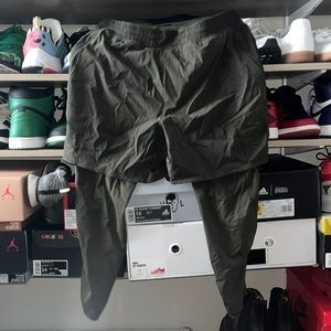 LULULEMON Mens Shorts.